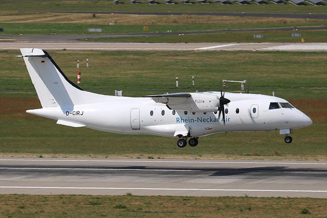 Dornier 328-100