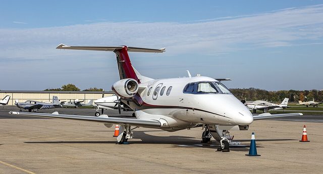 Embraer Phenom 100